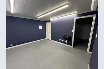 887 W Center St, Orem, UT 84057 - Photo 2