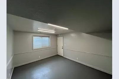 887 W Center St, Orem, UT 84057 - Photo 8