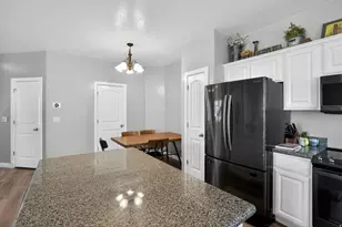 2016 E Cedar Trails Wy, Eagle Mountain, UT 84005 - Photo 10