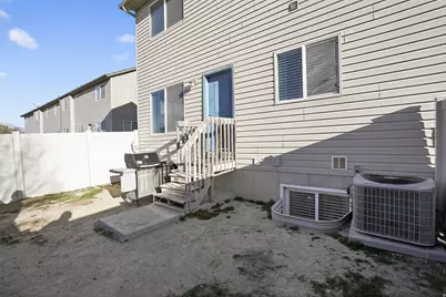 2016 E Cedar Trails Way, Eagle Mountain, UT 84005 - Photo 34