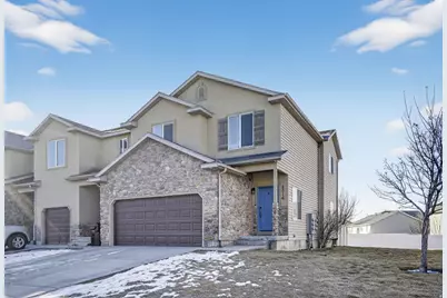 2016 E Cedar Trails Way, Eagle Mountain, UT 84005 - Photo 2