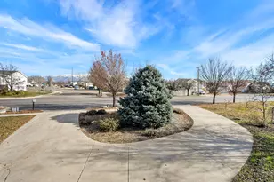 2480 S Main St, Clearfield, UT 84015 - Photo 4