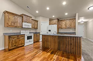 524 Hyde Park Ln, Kaysville, UT 84037 - Photo 12