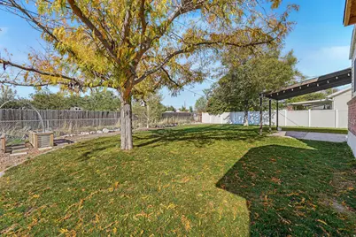 917 N Garden Dr, Orem, UT 84057 - Photo 20