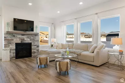 585 W 20 N, Hyrum, UT 84319 - Photo 6