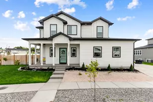 585 W 20 N, Hyrum, UT 84319 - Photo 1