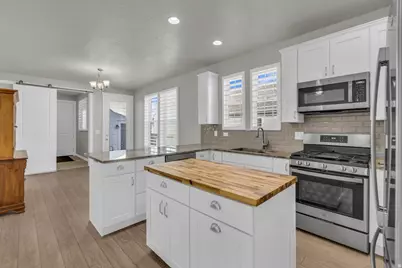 10963 S Kestrel Rise Rd, South Jordan, UT 84009 - Photo 6