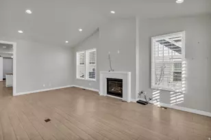 10963 S Kestrel Rise Rd, South Jordan, UT 84009 - Photo 4