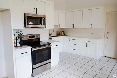 1920 E 7130 S, Cottonwood Heights, UT 84121 - Photo 1