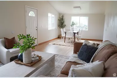 1920 E 7130 S, Cottonwood Heights, UT 84121 - Photo 14