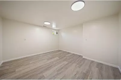 1920 E 7130 S, Cottonwood Heights, UT 84121 - Photo 18