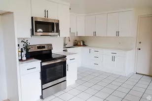 1920 E 7130 S, Cottonwood Heights, UT 84121 - Photo 2