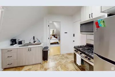 828 E 100 S, Salt Lake City, UT 84102 - Photo 6