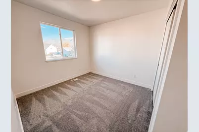 247 W 1925 N, Layton, UT 84041 - Photo 10