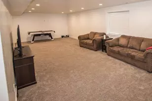 1092 E 300 S, Smithfield, UT 84335 - Photo 8