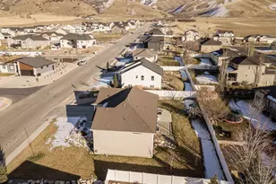 1092 E 300 S, Smithfield, UT 84335 - Photo 24