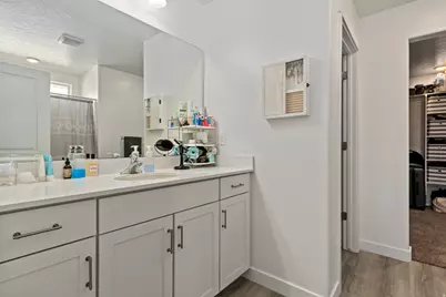 242 N Mandalyn Way E, Saratoga Springs, UT 84045 - Photo 10