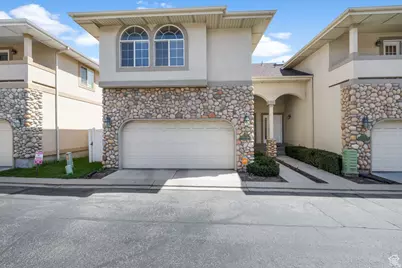 7819 S Spruce Tree Ln, Sandy, UT 84094 - Photo 2