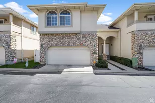 7819 S Spruce Tree Ln, Sandy, UT 84094 - Photo 2