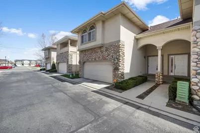 7819 S Spruce Tree Ln, Sandy, UT 84094 - Photo 34