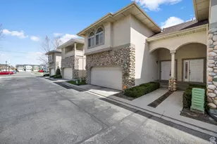 7819 S Spruce Tree Ln, Sandy, UT 84094 - Photo 34