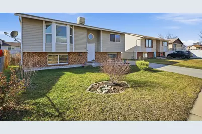 948 S 250 E, Layton, UT 84041 - Photo 1
