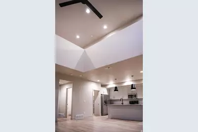 961 W 1910 S, Syracuse, UT 84075 - Photo 6