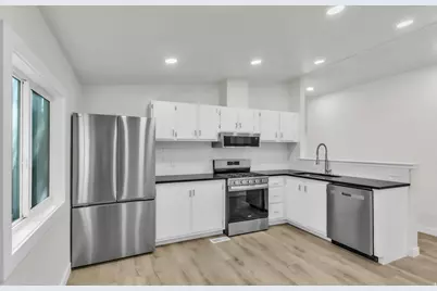 612 W 200 N, Salt Lake City, UT 84116 - Photo 2