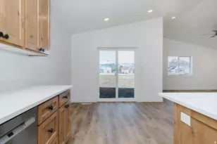 242 N 300 W, Preston, ID 83263 - Photo 4