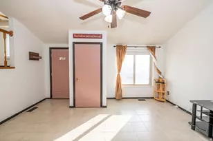 1876 W 2400 S, Syracuse, UT 84075 - Photo 6
