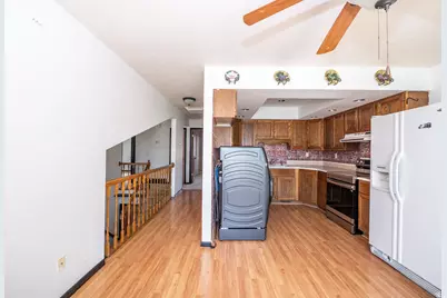 1876 W 2400 S, Syracuse, UT 84075 - Photo 18