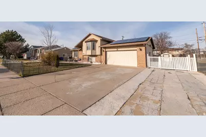 1876 W 2400 S, Syracuse, UT 84075 - Photo 30