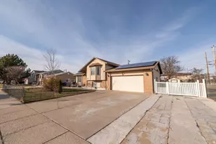 1876 W 2400 S, Syracuse, UT 84075 - Photo 30