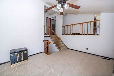 1876 W 2400 S, Syracuse, UT 84075 - Photo 4