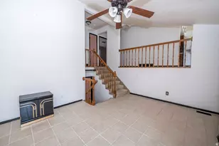 1876 W 2400 S, Syracuse, UT 84075 - Photo 4