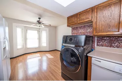 1876 W 2400 S, Syracuse, UT 84075 - Photo 16