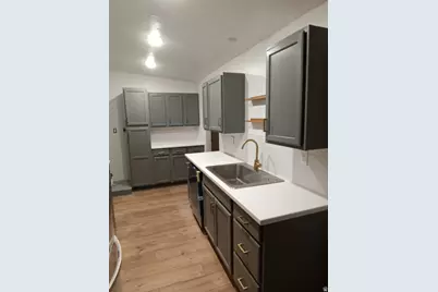 586 N 940 W, Orem, UT 84057 - Photo 8