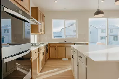 944 W Columbia Ct #108, Riverdale, UT 84405 - Photo 4