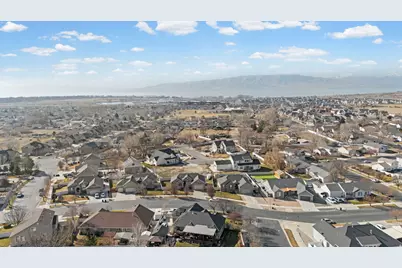 1271 N 2470 W, Provo, UT 84601 - Photo 30