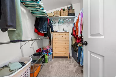 8461 Daneborg Cir, Cottonwood Heights, UT 84121 - Photo 18