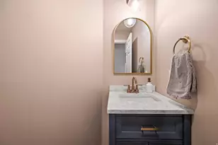 8461 Daneborg Cir, Cottonwood Heights, UT 84121 - Photo 14