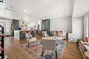 8461 Daneborg Cir, Cottonwood Heights, UT 84121 - Photo 4