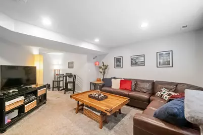 9092 S Enchanted Oak Ln E, Sandy, UT 84094 - Photo 20