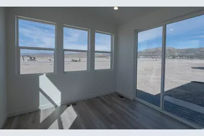 2173 E Granite Ln, Eagle Mountain, UT 84005 - Photo 10