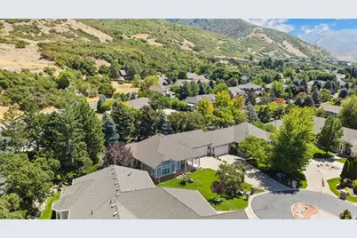 1788 E Seven Oaks Lane Ln, Ogden, UT 84403 - Photo 6