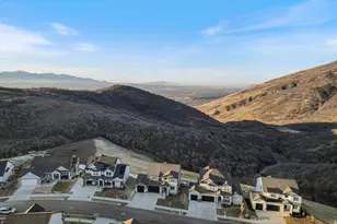 2433 E Springtime Rd, Draper (UT Cnty), UT 84020 - Photo 44