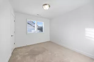 2433 E Springtime Rd, Draper (UT Cnty), UT 84020 - Photo 28