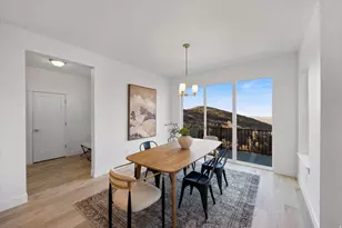 2433 E Springtime Rd, Draper (UT Cnty), UT 84020 - Photo 10