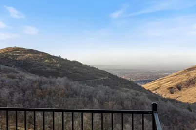 2433 E Springtime Rd, Draper, UT 84020 - Photo 14