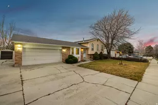 1602 E Sego Lily Dr, Sandy, UT 84092 - Photo 26